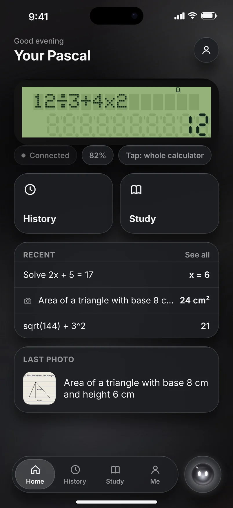 The app's home screen showing the calculator's screen